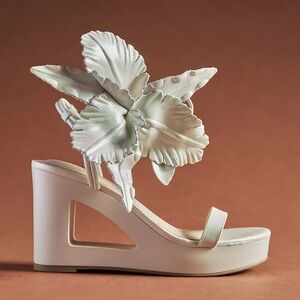 Cecelia New York Cream Off-White Floral Wedge Platform Sandals Size 8 Bridal